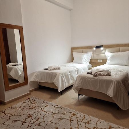 Apartment Antigona Gjirokastër Esterno foto