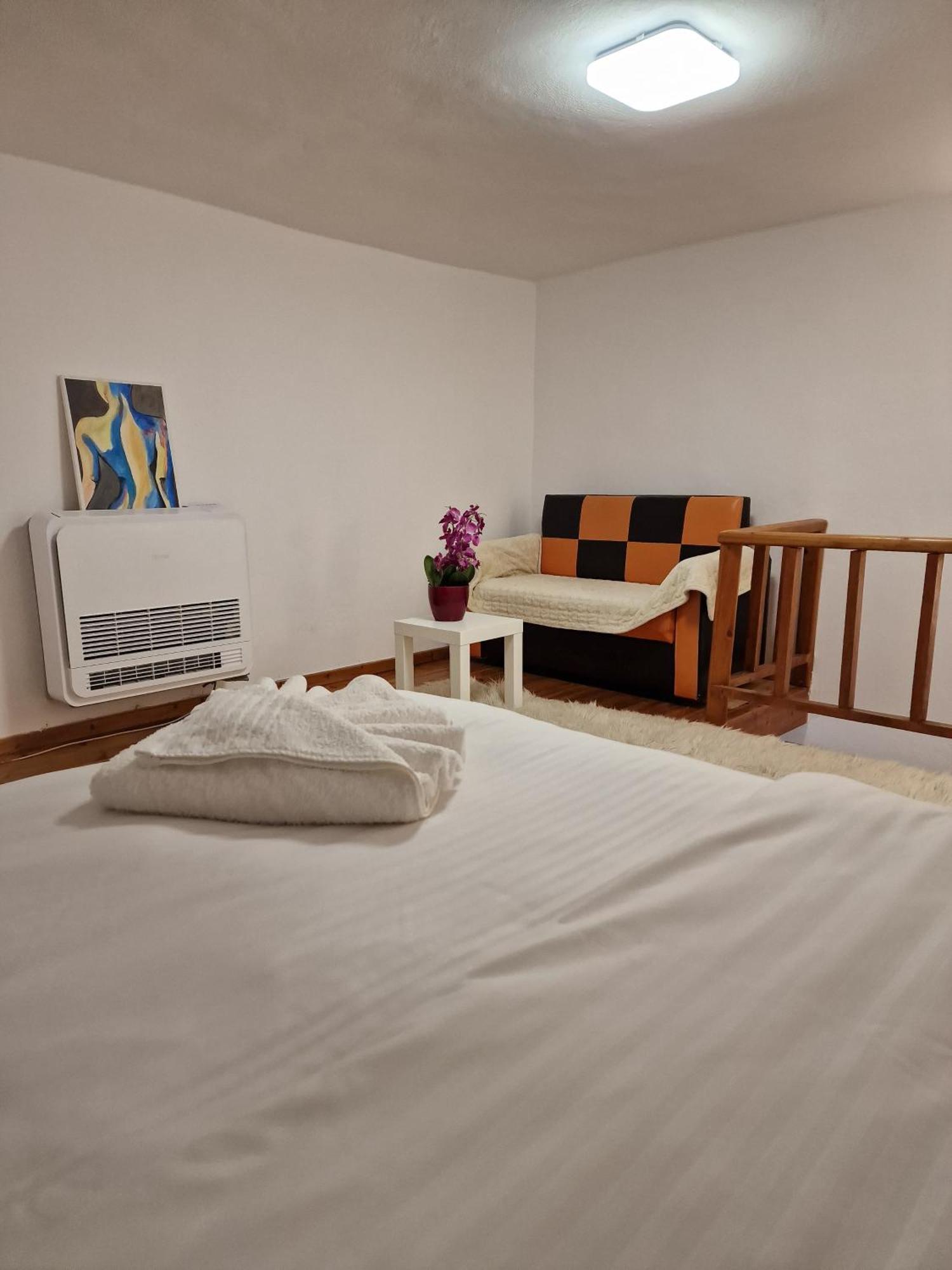 Apartment Antigona Gjirokastër Esterno foto