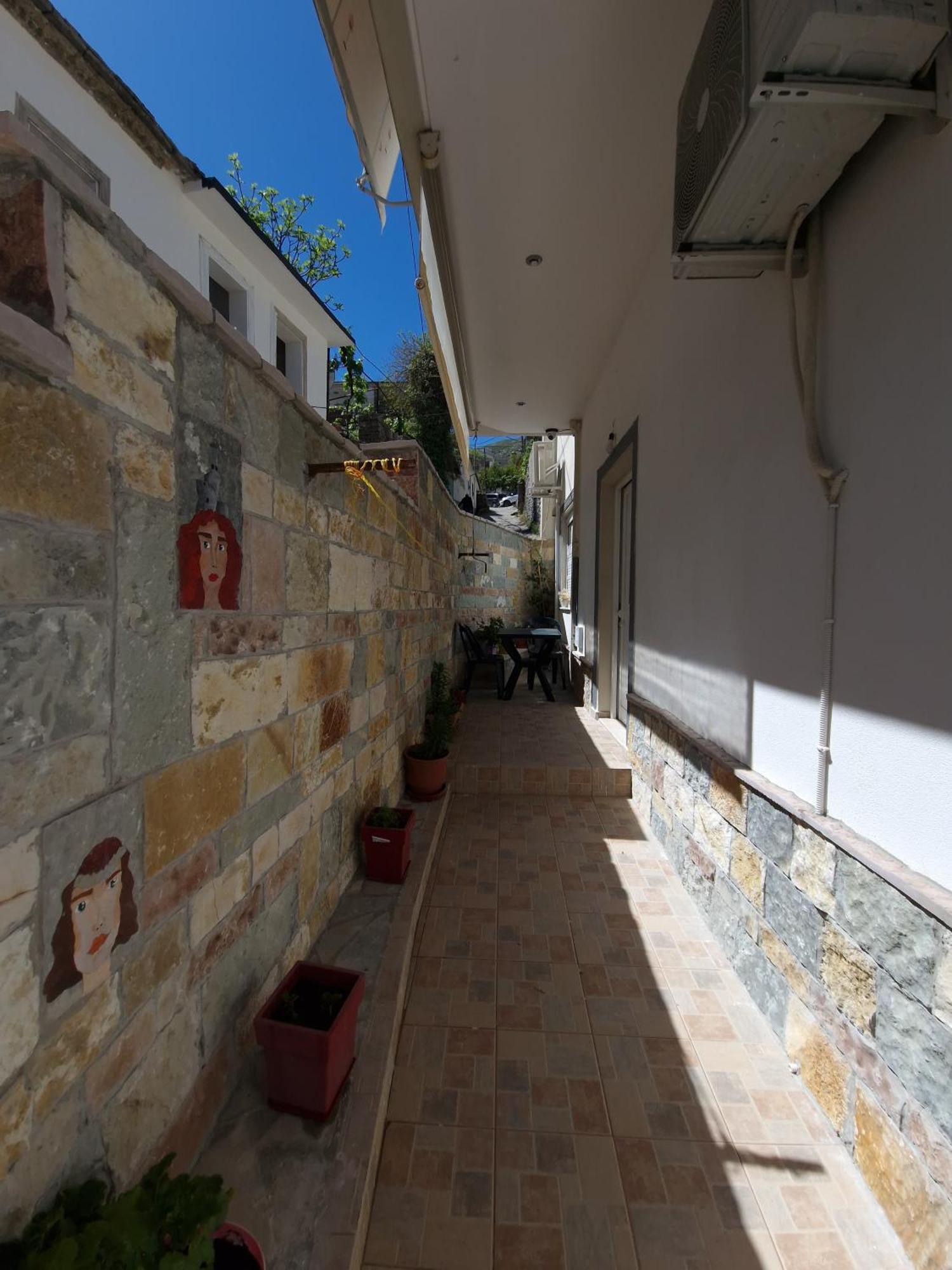 Apartment Antigona Gjirokastër Esterno foto