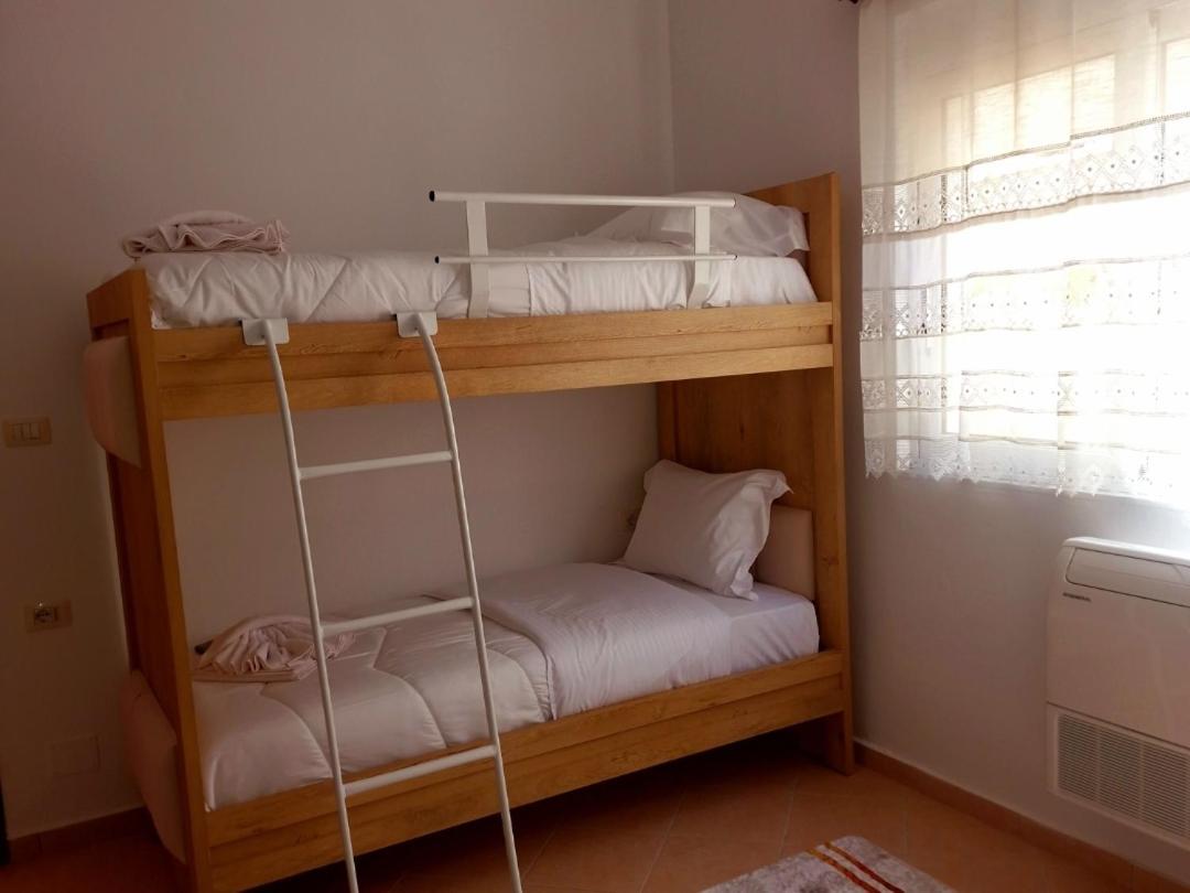 Apartment Antigona Gjirokastër Camera foto